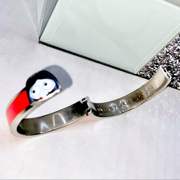 [Marc by Marc Jacobs] Miss Marc Bangle Bracelet - Picture 3 of 4